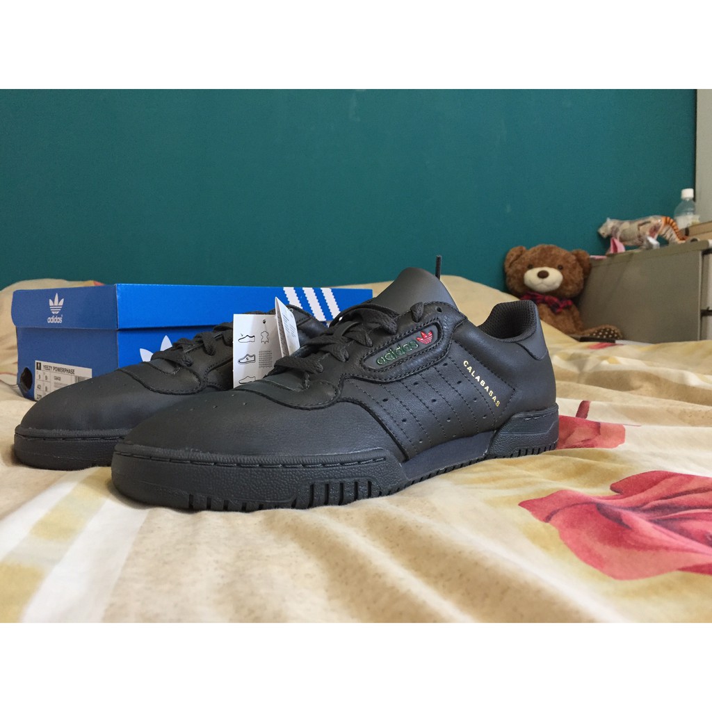 Calabasas hot sale shoes black