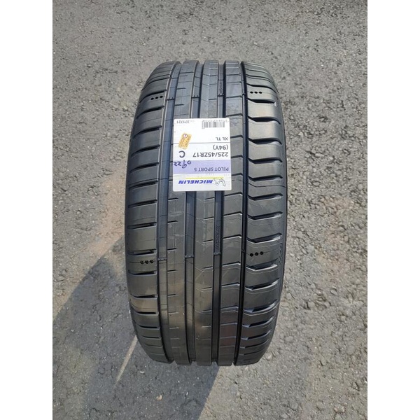 **瘋輪胎** MICHELIN 米其林 PS5 215/45-18 瘋狂特賣中含安裝+輪胎平衡換4輪送3D電腦定位