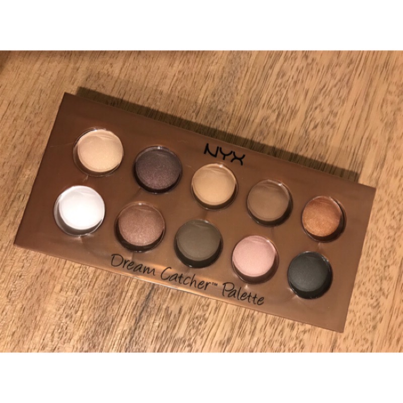 Nyx 捕夢網十色眼影盤黃金海岸01 蝦皮購物