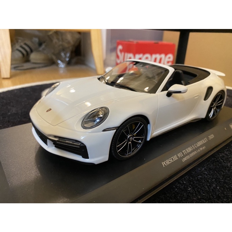 Minichamps Porsche 911 TurboS敞篷1:18保時捷模型