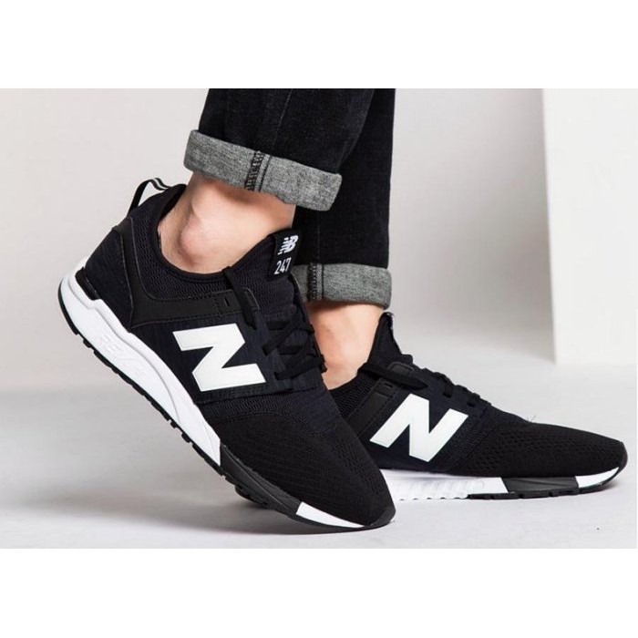 new balance 247 trainers in black mrl247ck