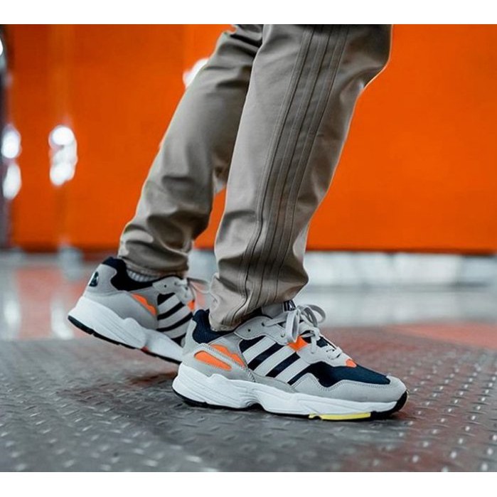 正品ADIDAS ORIGINALS YUNG-96 灰橘老爹鞋 