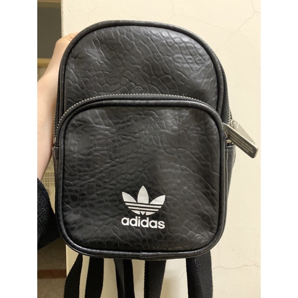 adidas小後背包