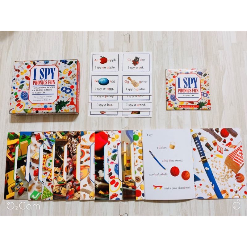 《國王太太》Scholastic-I SPY PHONICS FUN BOX SET (12 books)