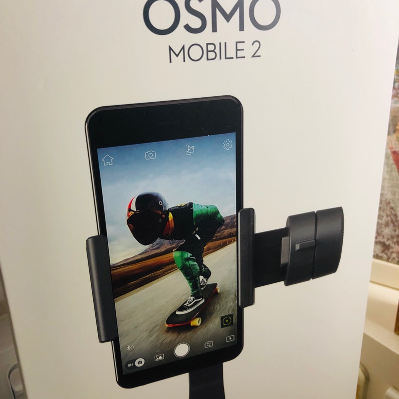 DJI Osmo Mobile 2 手機雲台 +汽車 （to buzz2003)