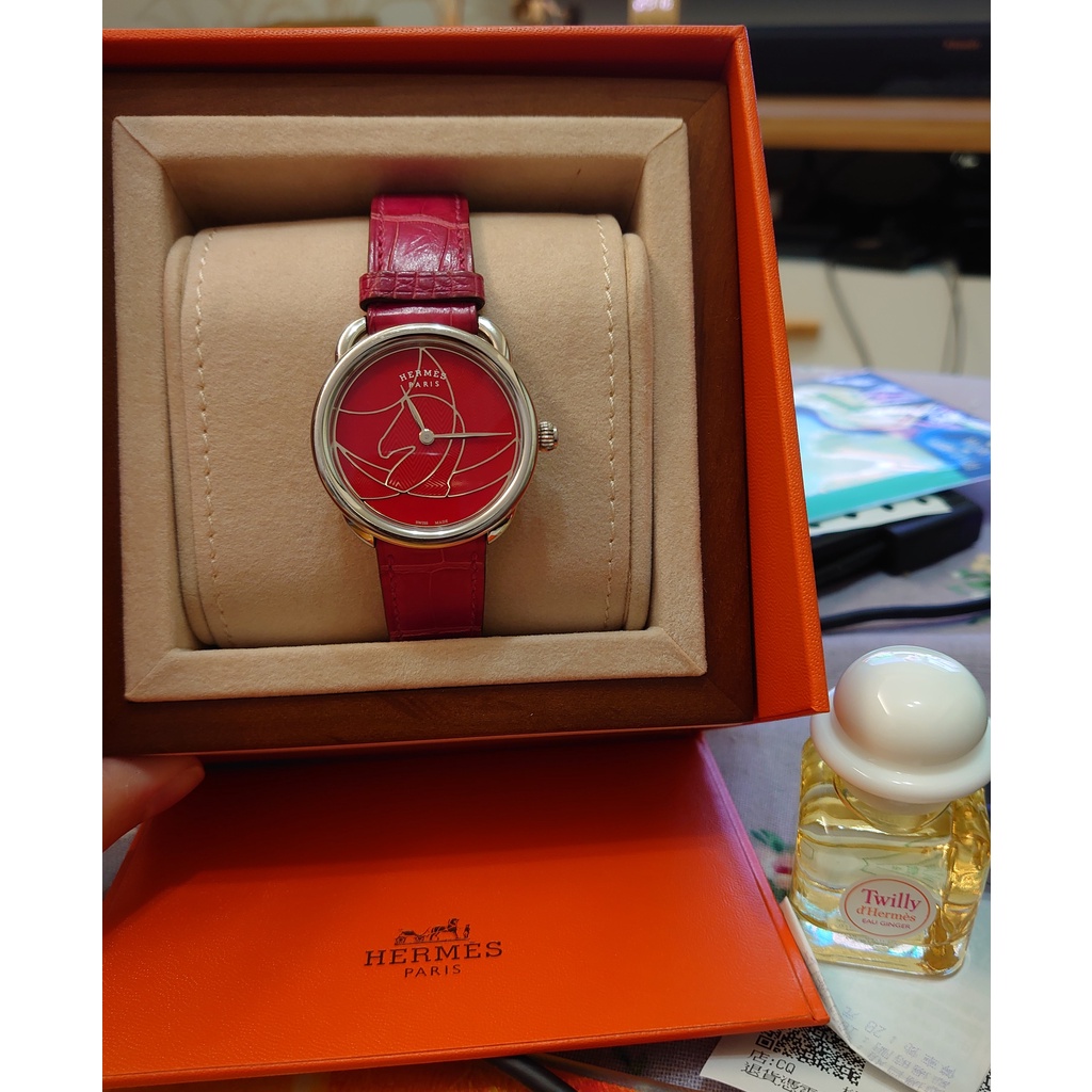 [二手]Hermès  ARCEAU Cavales系列手錶 (附原始皮革錶帶、保卡、換表帶工具，附購證影本)
