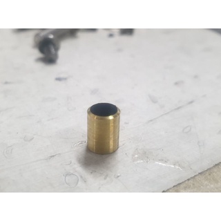 brompton 易行輪的M6軸承套管, 可以讓軸承6mm內孔 套入這個套管之後 成為內孔5mm 就可以使用M5螺絲了