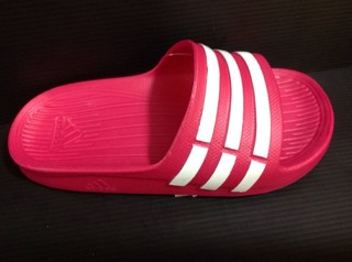 adidas 愛迪達 中童/大童 夏日拖鞋 海灘拖鞋 休閒拖鞋 女款/兒童款 17cm~25cm 《親子款》桃紅倉2