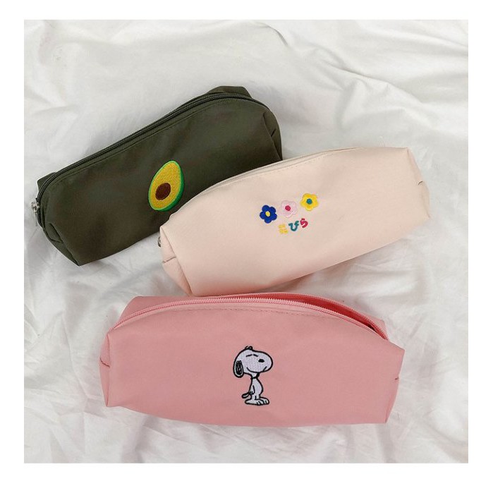 😃台灣現貨 ❤️ 韓風 簡約刺繡 文青 花花 snoopy 酪梨 收納 筆袋 收納包 化妝包 手拿包