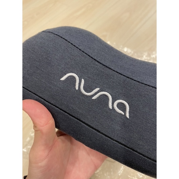 荷蘭育兒精品 #Nuna 旅行頸枕