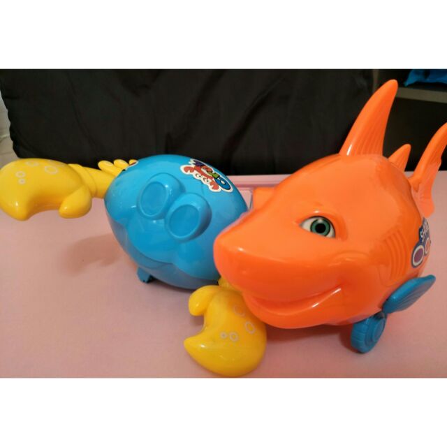 二手 寶寶爬行玩具拉繩玩具海洋車鯊魚螃蟹