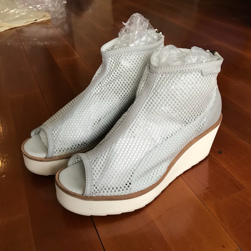 PUMA by Hussein Chalayan 淺灰色網布厚底楔型涼鞋 真皮 尺寸23/36 已送洗 部分殘膠 便宜賣