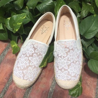 艾美尼恩 ♥ 莎莎 草編刺繡 蕾絲花 休閒鞋 平底鞋 shoes 白