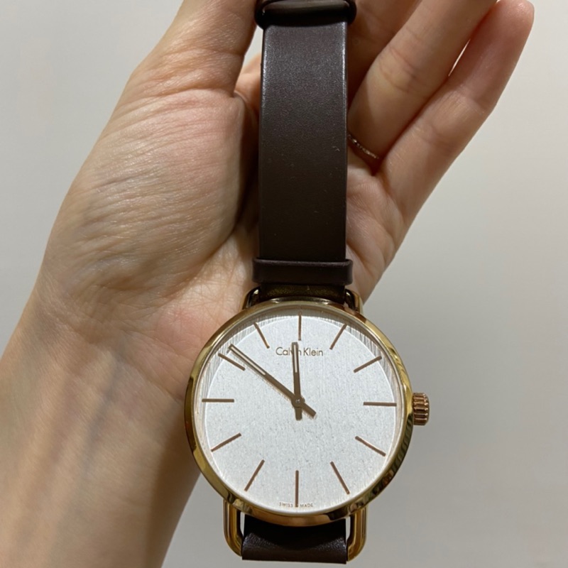 Calvin Klein 木紋簡約時尚皮帶錶