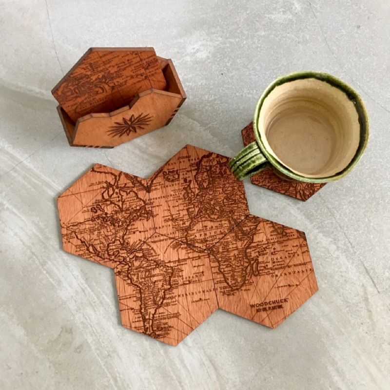 美國製造 Woodchuck World Map Wood Coaster 六件入 附收納盒 世界地圖雷射雕刻 木製杯墊