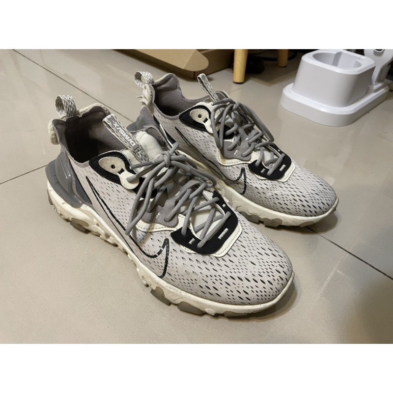 （sold out) 二手 Nike React Vision 灰白 9.5號 27.5cm CD4373-005