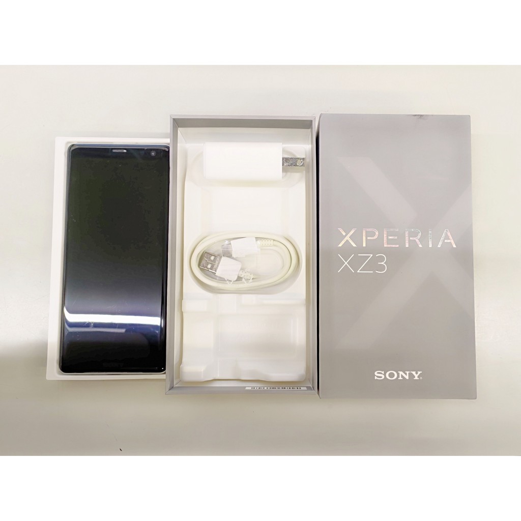 Sony Xperia XZ3 銀白 高通S845 6G/64G 無線充電 九成新 便宜賣