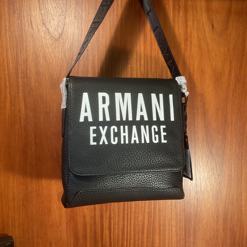 Armani AX 阿曼尼肩包 [大水牛精品] 原裝進口 全新真品 斜肩包 斜背包 側背包 斜挎包