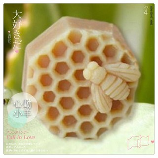 心動小羊^^.全新DIY手工皂工具矽膠模具肥皂香皂模型矽膠皂模藝術皂模具蜜蜂蜂巢蜂蜜皂最需要(超立體單孔)