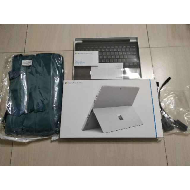 微軟Surface pro 4 I7 16G/256G 含鍵盤 + 手提包+兩條轉接線