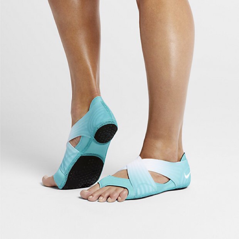 nike studio wrap 3