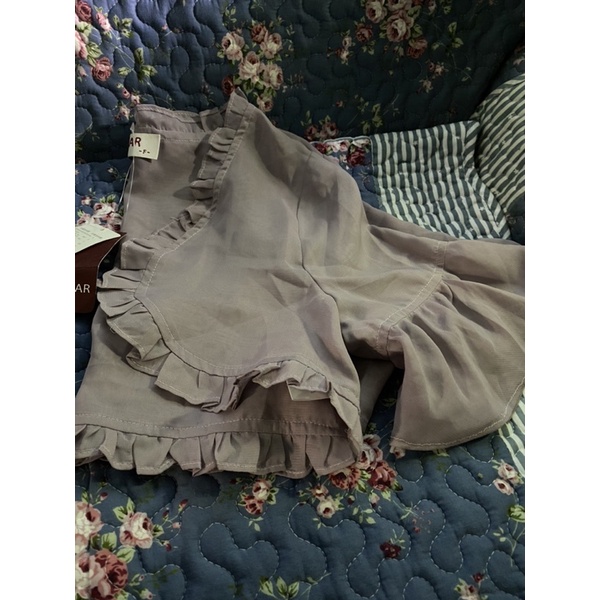 妮娜花園～🍬全新 🍡原價1580～S 、小M～CUMAR(F)柔美霧紫荷葉雪紡小外套罩衫