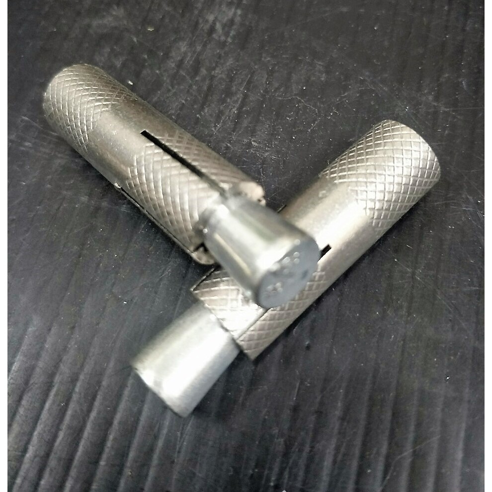 批發 1 2 白鐵內牙式壁虎不銹鋼內牙壁虎水泥牆壁不鏽鋼1 2 4分膨脹螺絲 蝦皮購物