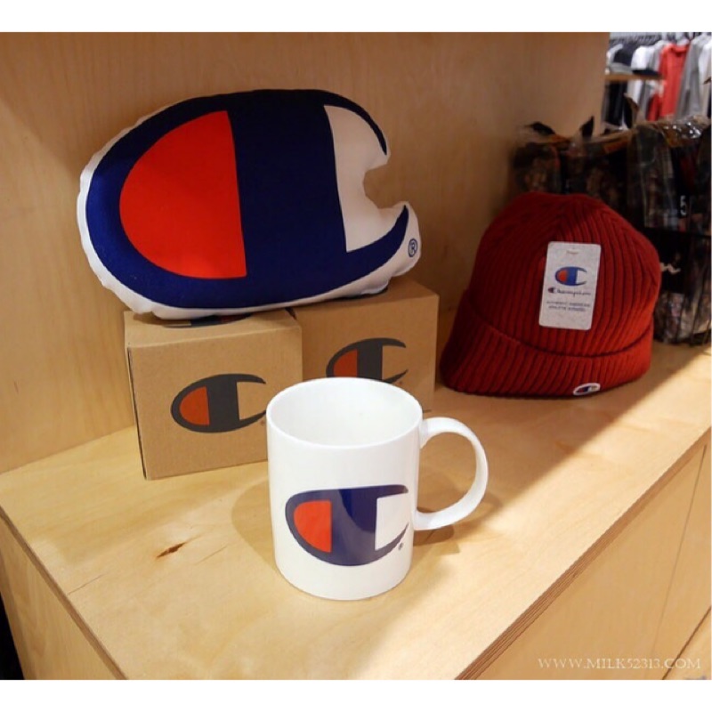 現貨champion正品冠軍品牌logo抱枕 蝦皮購物