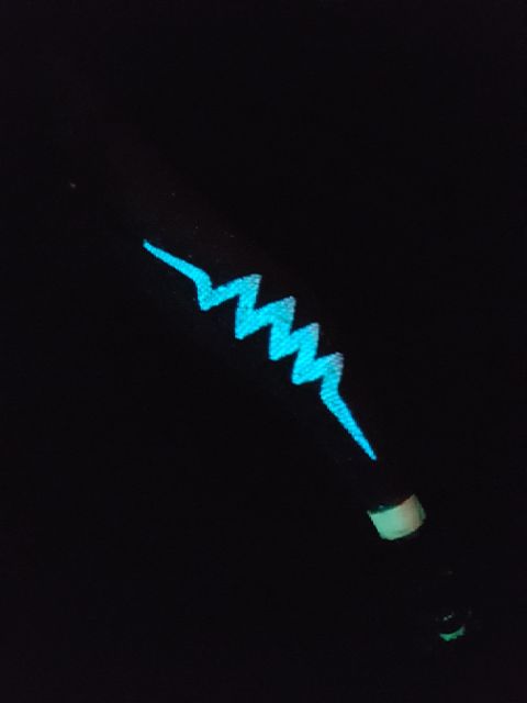（小寶雜貨店）再進化－3.5吋夜光閃電蝦／木蝦