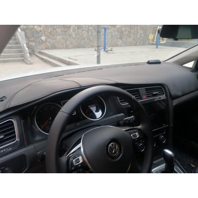 福斯 VW GOLF 7 GOLF 7.5 GOLF 8 專用 皮革避光墊 雙色 防曬 遮陽 隔熱 皮質 貼合