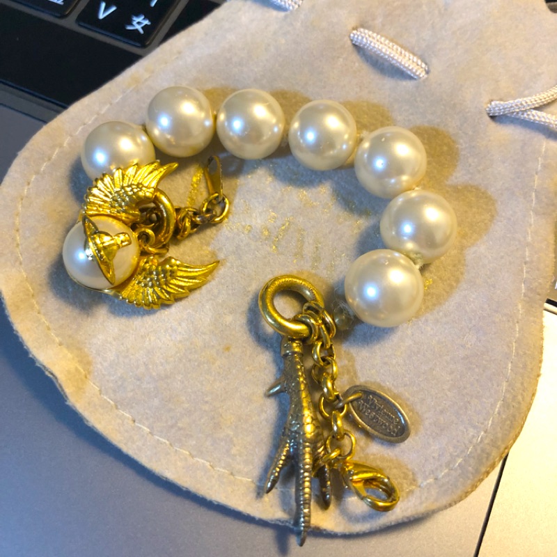 真品英國vivienne Westwood薇薇安魏斯伍德倫敦專櫃限定大珍珠鳳爪金色手鏈古董收藏已絕版有絨防塵套與紙袋 蝦皮購物