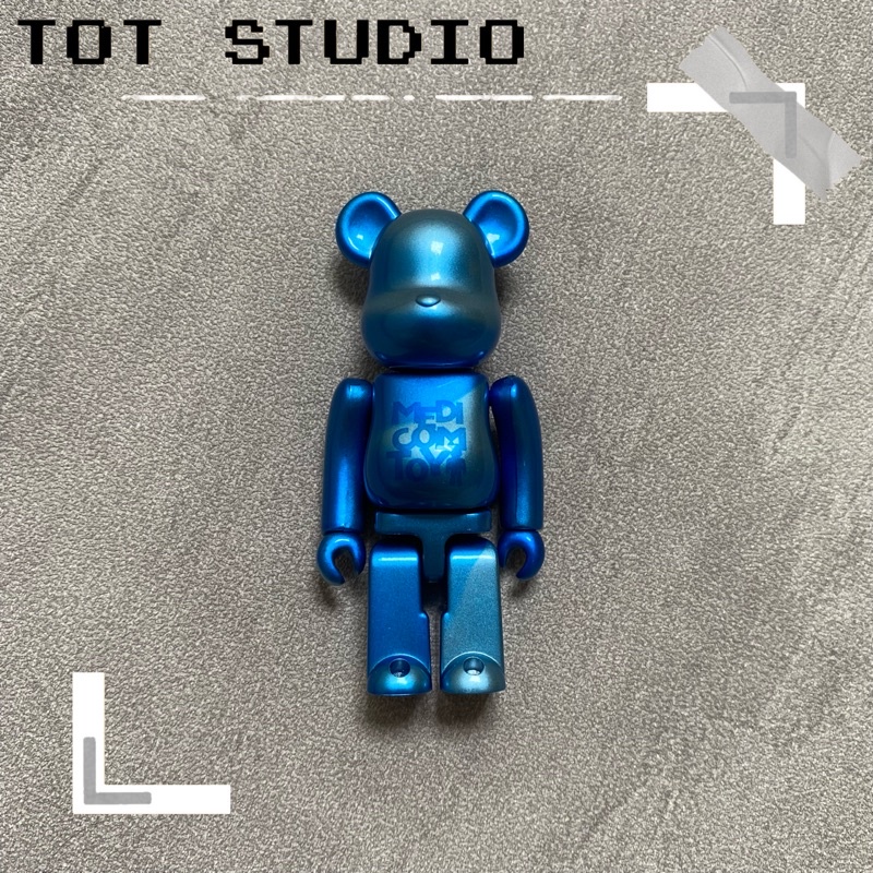 ‹ TOT.Studio › 庫柏力克熊 Be@rbrick 100% 熊版 漸層 電鍍MEDICOMTOY 字母熊