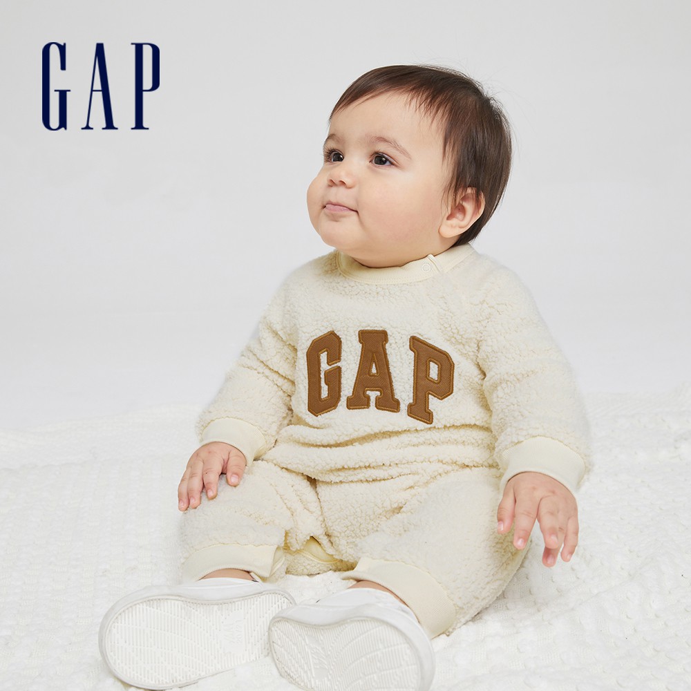 Gap 嬰兒裝 Logo仿羊羔絨長袖包屁衣-米白色(665534)