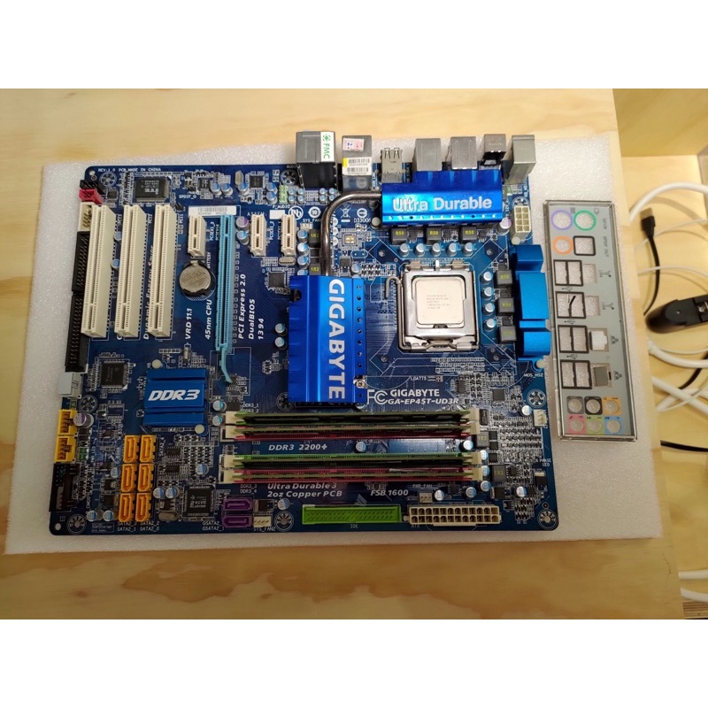 INTEL Q9650+ GIGA EP45T-UD3R+ 創見DDR3_16GB