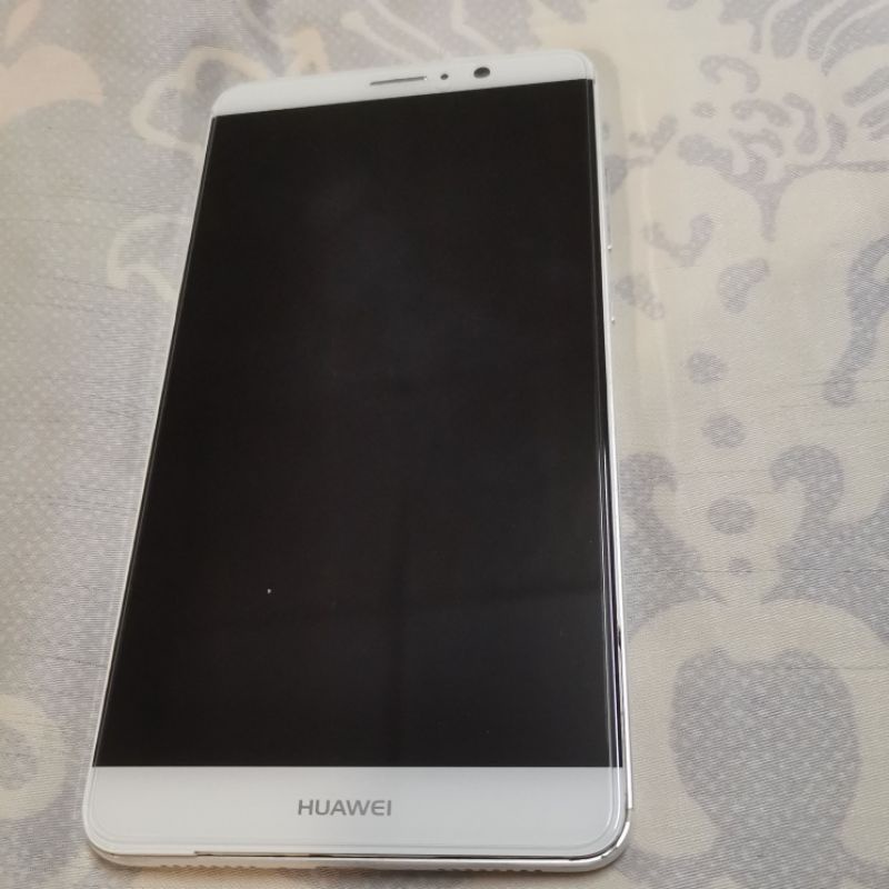 Mate9手機(非全新)，螢幕顯示正常，主板cpu損壞，當零件機出售，便宜亂賣。