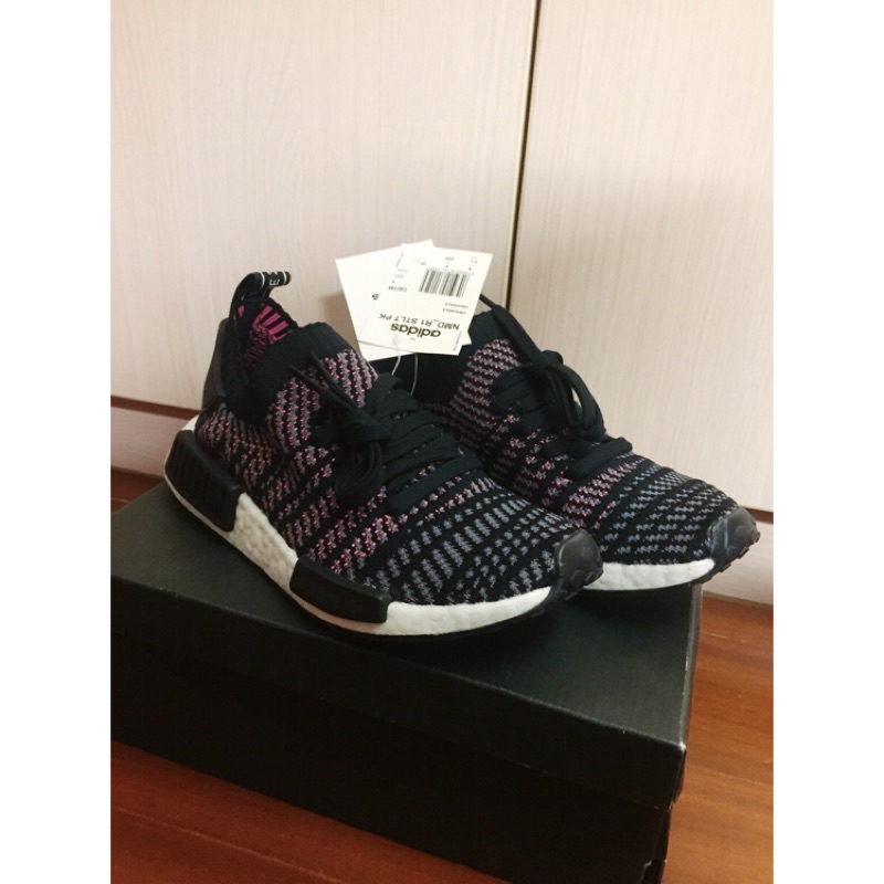 &lt;全新&gt; adidas NMD R1 STLT PK 女鞋- 黑粉 22.5