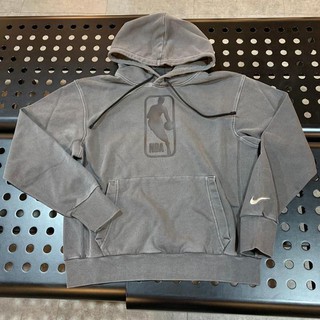 [喬比熊]Nike NBA 男子碳灰水洗仿舊連帽長袖上衣(CV4695)