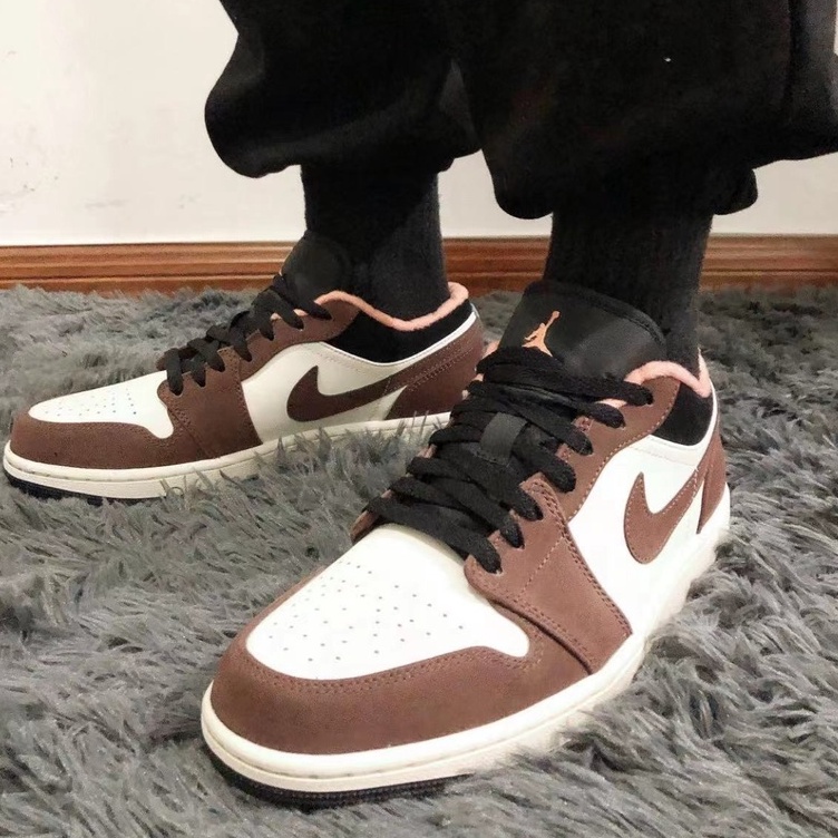 jordans mocha low