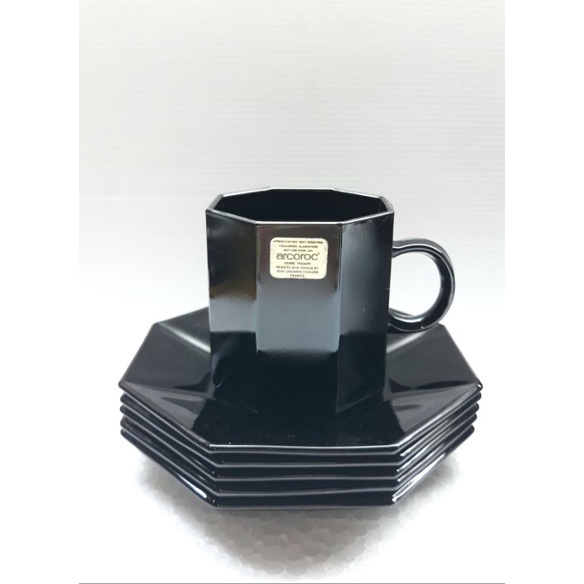法國製Arcoroc 8角咖啡杯組，每組(含1杯+1盤)550元。
