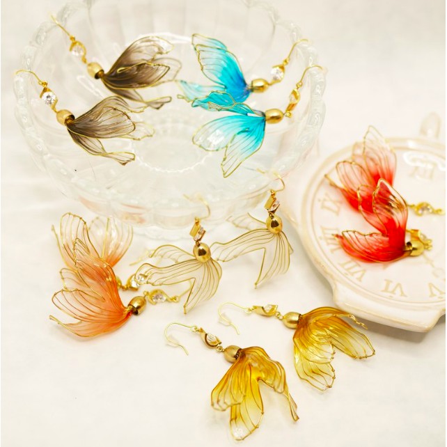 現貨 近新 Pinkoi設計師tuin 夏祭金魚夢粉橘色魚尾手工樹脂耳環ayako 蝦皮購物