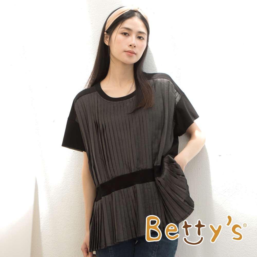 betty’s貝蒂思(11)圓領百褶後拼接落肩上衣(黑色)