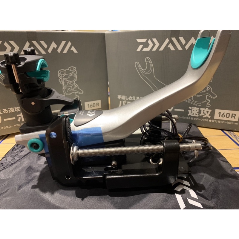 全新 自售 Daiwa 速攻 160R 船竿架 日規 / 日本製 396615 小搞搞 快拆 綠色 電捲 手持 置竿架