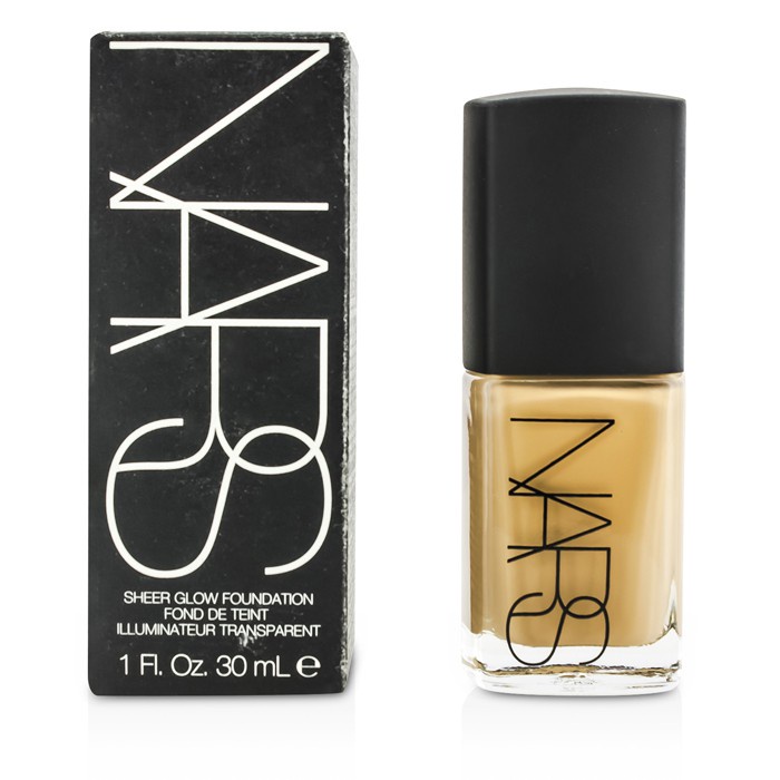 NARS - 玩美光透美白粉底液