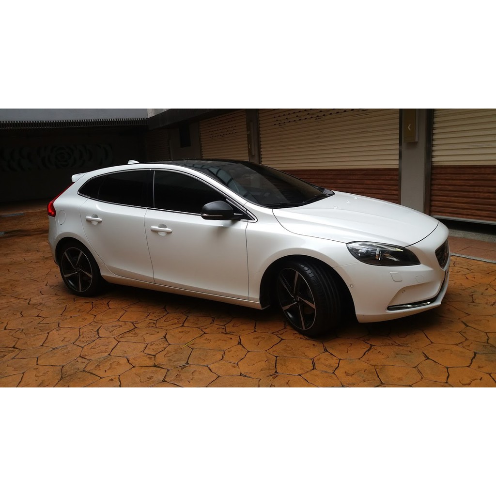 中古車13 Volvo V40 1 6 Turbo 白色跑七萬五門掀背房車專賣一手自用代步車 蝦皮購物