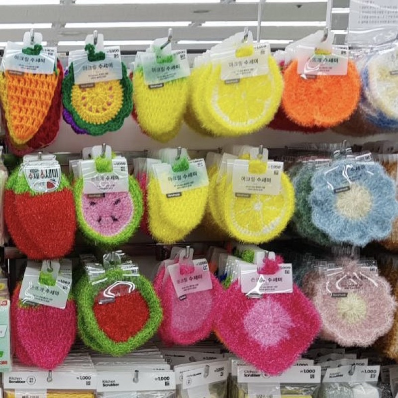 𝗗𝗲𝗺𝗶𝗚𝗼🇰🇷Daiso 韓國大創 洗碗刷 菜瓜布 洗碗海綿 草莓 花朵 雪人 韓國菜瓜布 花朵菜瓜布 造型菜瓜布