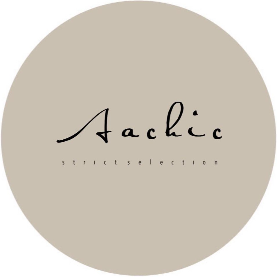 Aa Chic store logo