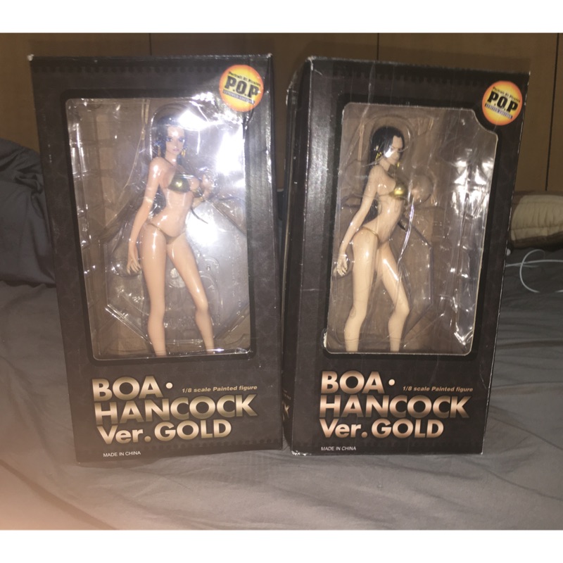 海賊王大型公仔 女帝 金色泳裝ver 未拆 兩隻一起買$550