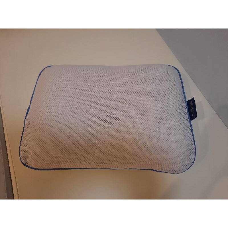 韓國 GIO Pillow  超透氣護頭型嬰兒枕 防扁頭枕 單枕 套組白色 S號 二手