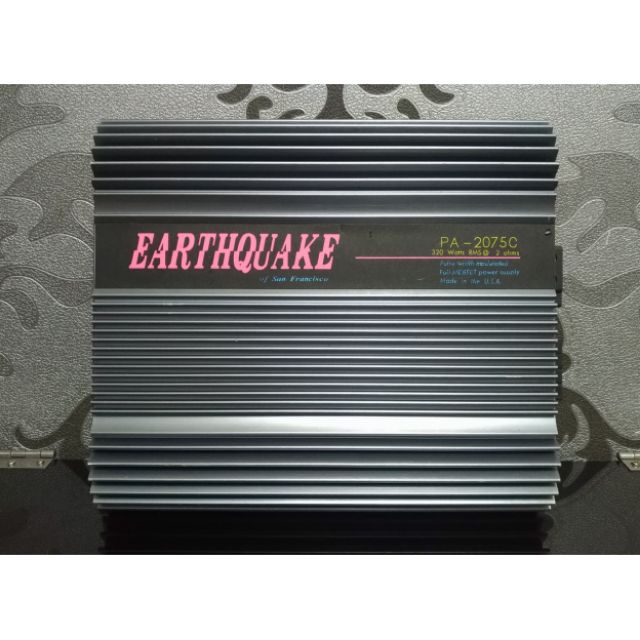 EARTHQUAKE PA-2075C(美國大地震2聲道手工擴大機)