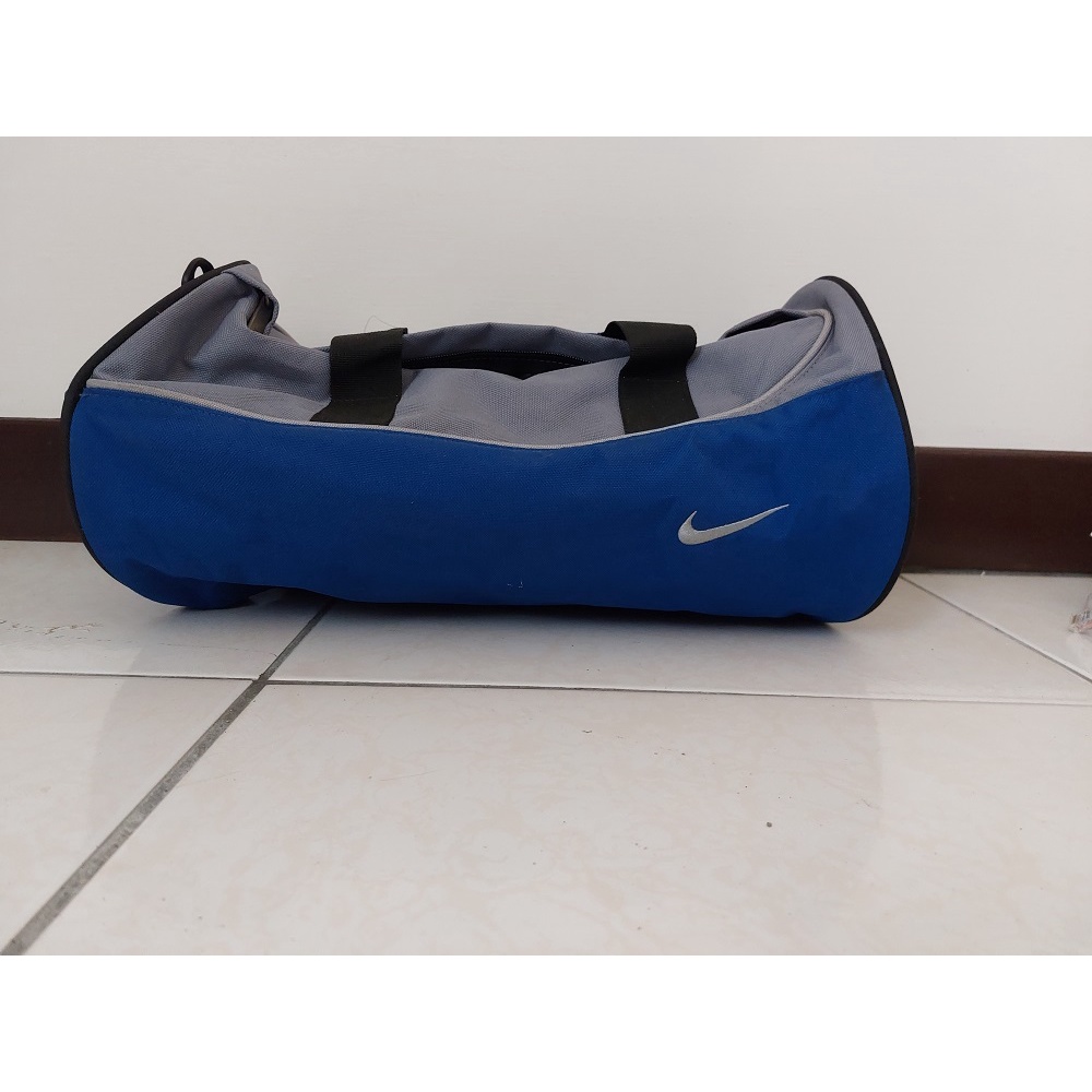【NIKE全新品】藍色耐吉旅行袋 Nike健身包  圓筒包 訓練包 運動包 手提單肩斜跨包 出差戶外行李袋 游泳包